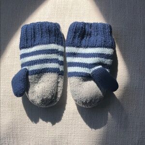 Navy & Light Blue Striped Kids lined Mittens